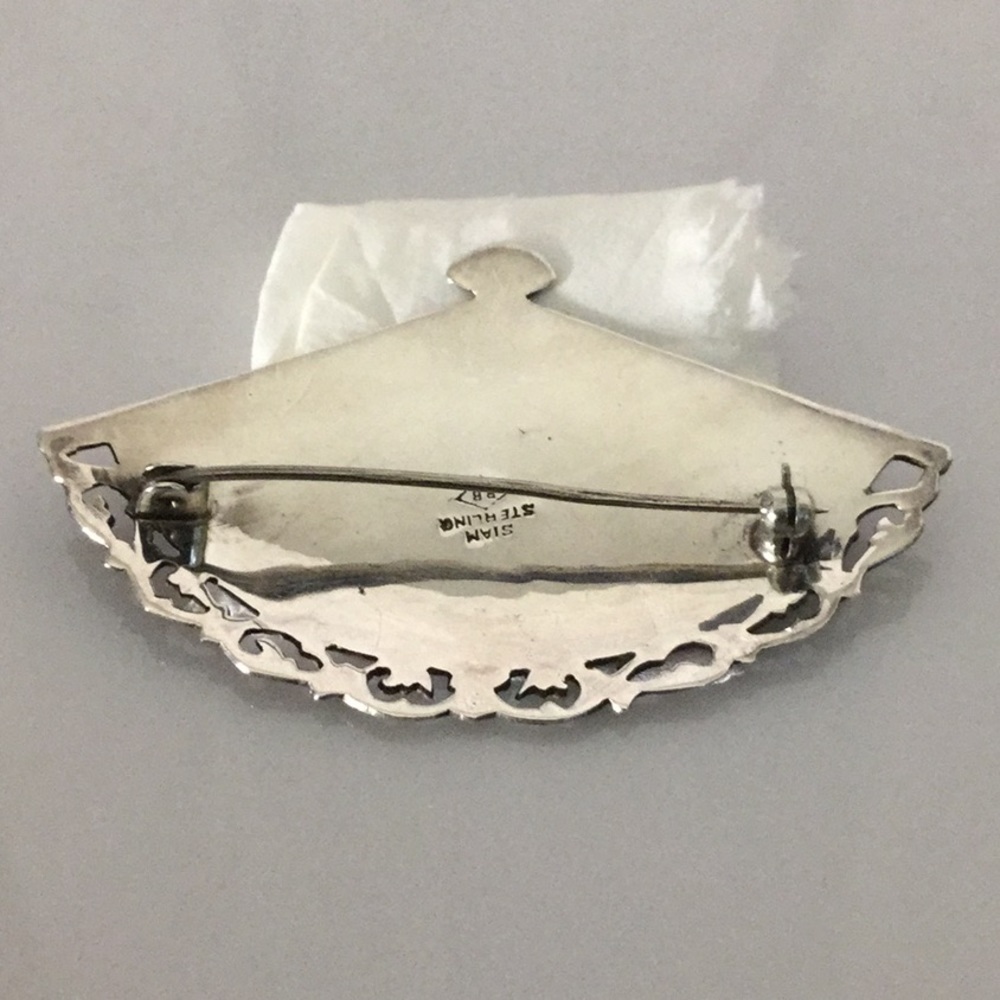 Vintage Handcrafted Siam Sterling Silver Brooch - Picture 4 of 12